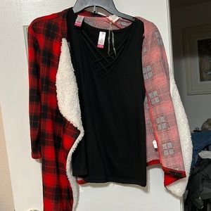 Tank top with plaid 3/4 sleve over